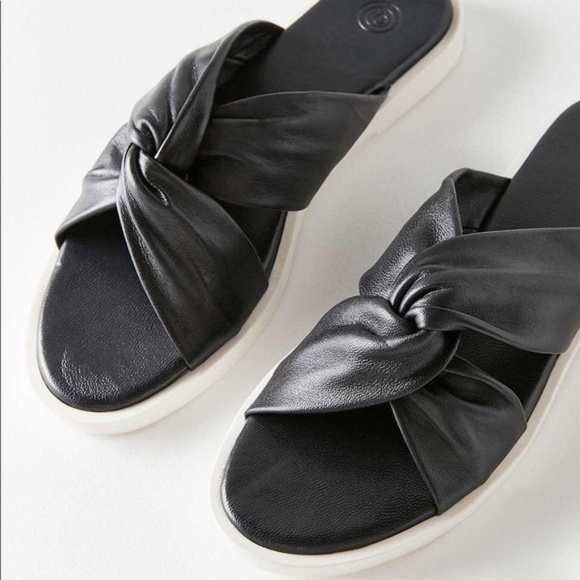 UO Crossed Knotted Sandal - NWOB - Picture 4 of 8